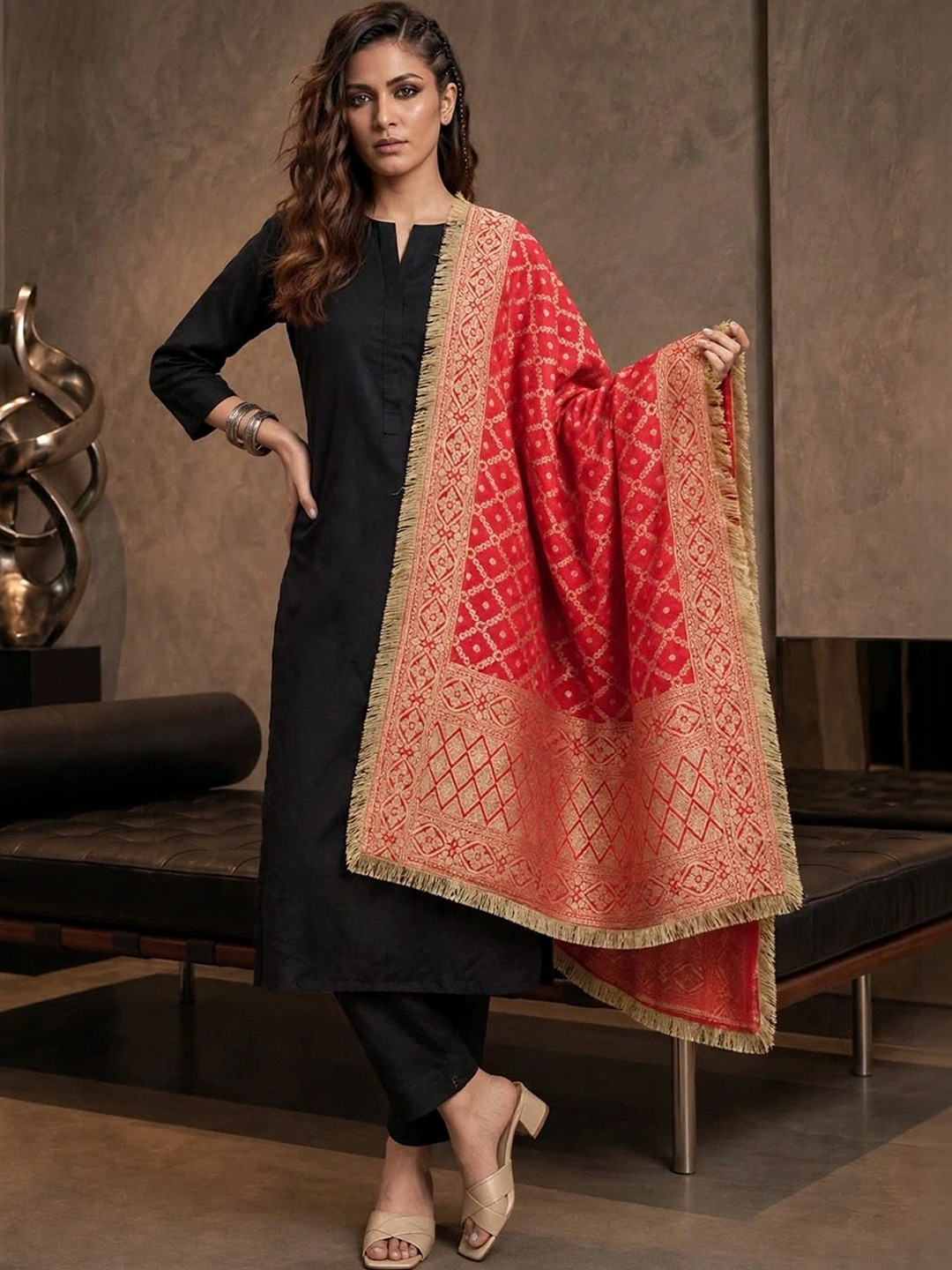 Urban Pallu Ethnic Motifs Woven Design Dupatta