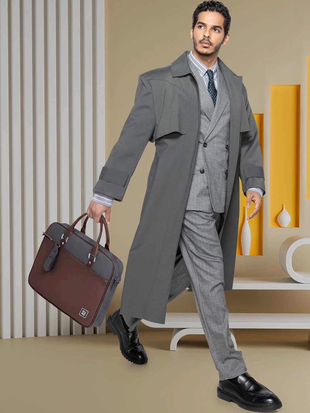 EUME Commute Nylon Messenger Laptop Bag 11 L