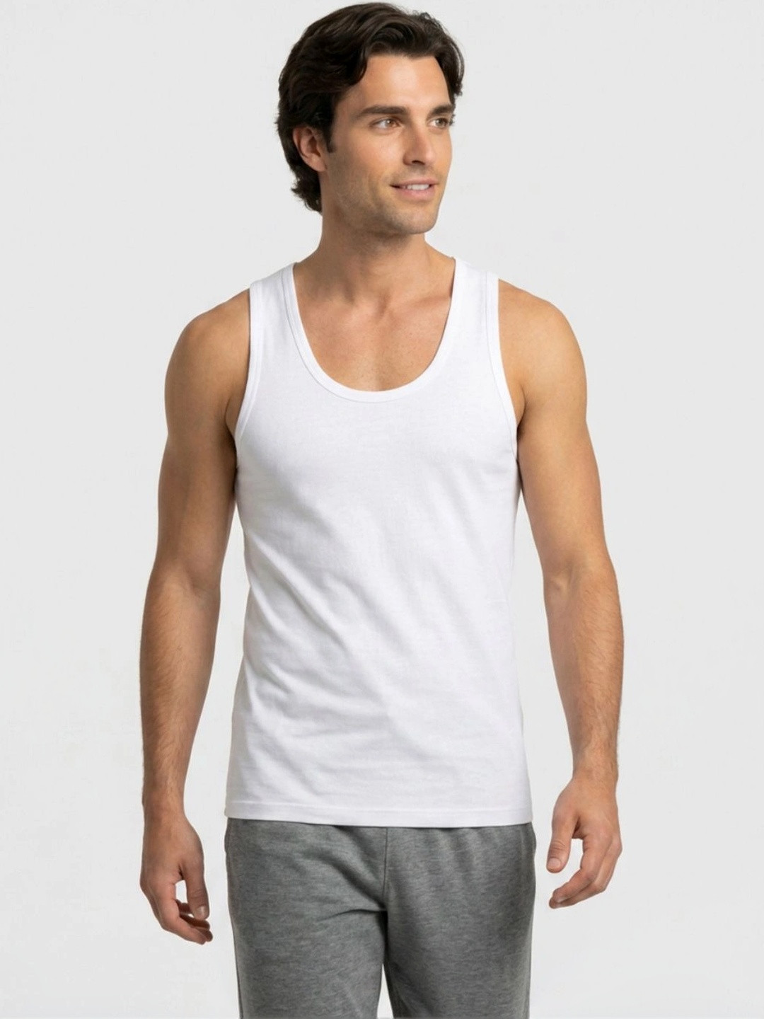 Park Avenue Men Round Neck Sleeveless Combed Cotton Basic Vests