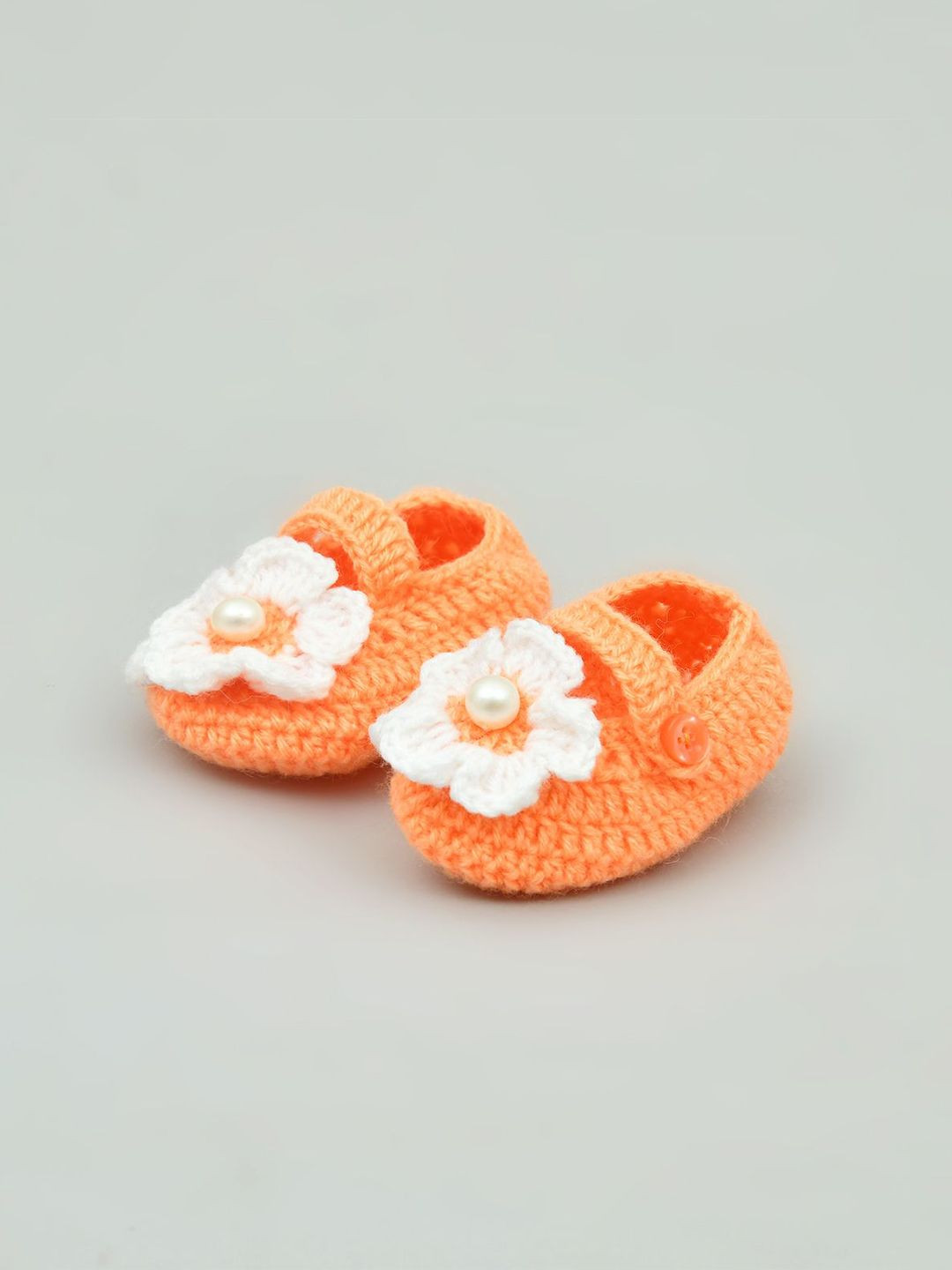 FUNKRAFTS Girls Pure Woollen Crochet Booties