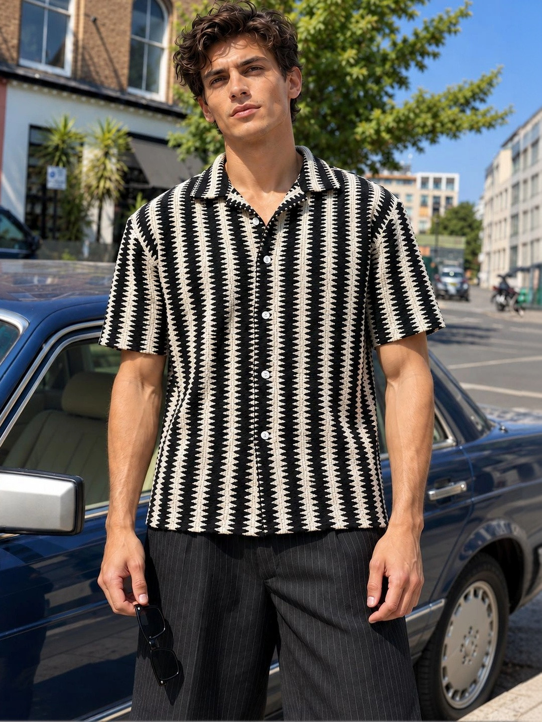 Eszett Striped Modern Fit Cutaway Collar Short Sleeves Cotton Regular Fit Shirt
