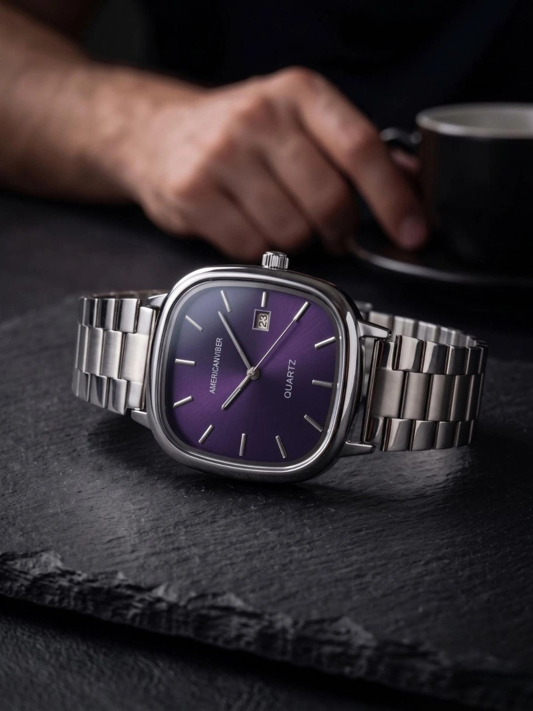 Americanviber Unisex Dial & Bracelet Style Straps Analogue Date Aperture Watch AVM00031 PURPLE