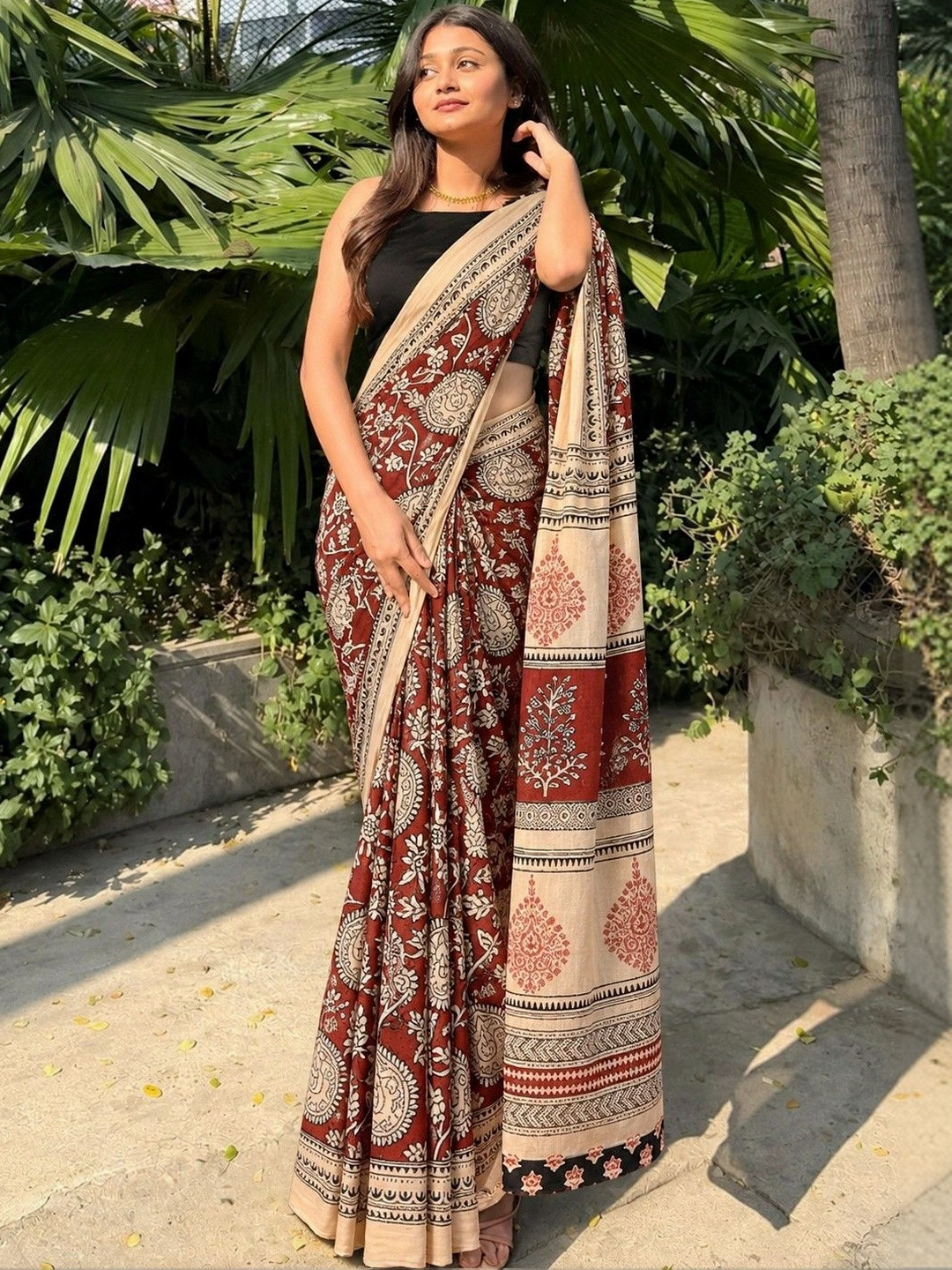 Moda Rapido Ethnic Motifs Pure Cotton Handloom Ikat Saree