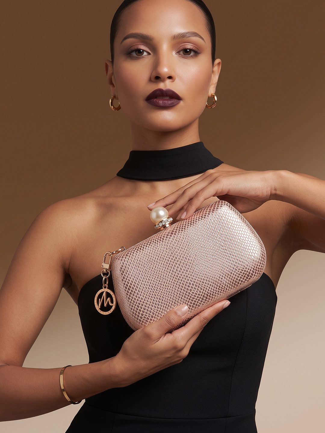 MAEJOY Embellished Box Clutch
