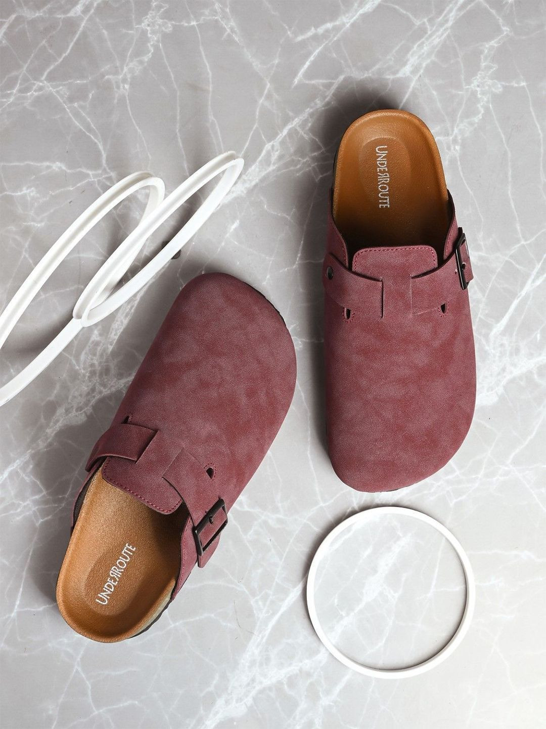 UNDERROUTE Men Slip-On Comfort Sandals