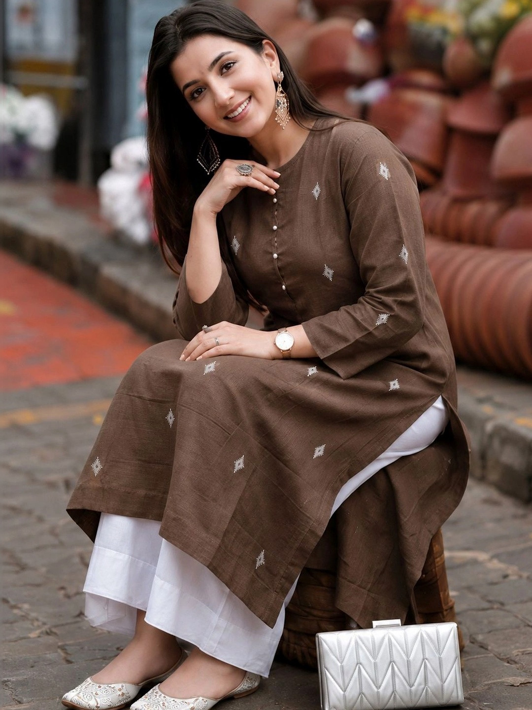 Aaghnya Women Ethnic Motifs Embroidered Regular Thread Work Kurta with Palazzos