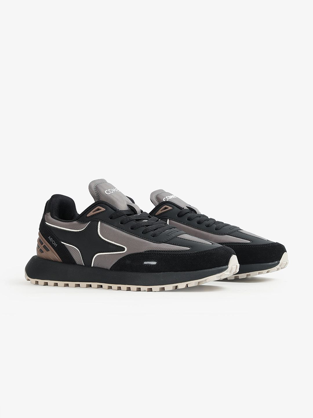 Comet Unisex Aeon v2 Eclipse Sneakers