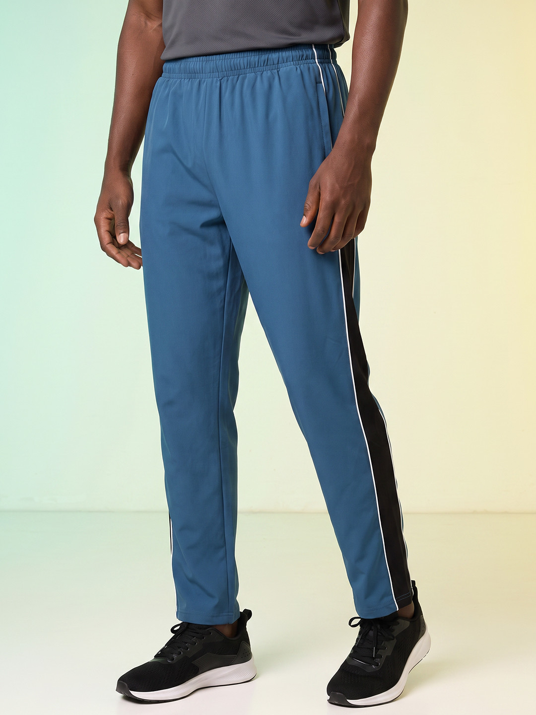 HRX by Hrithik Roshan Men Rapid-Dry Colourblocked Training Track Pant