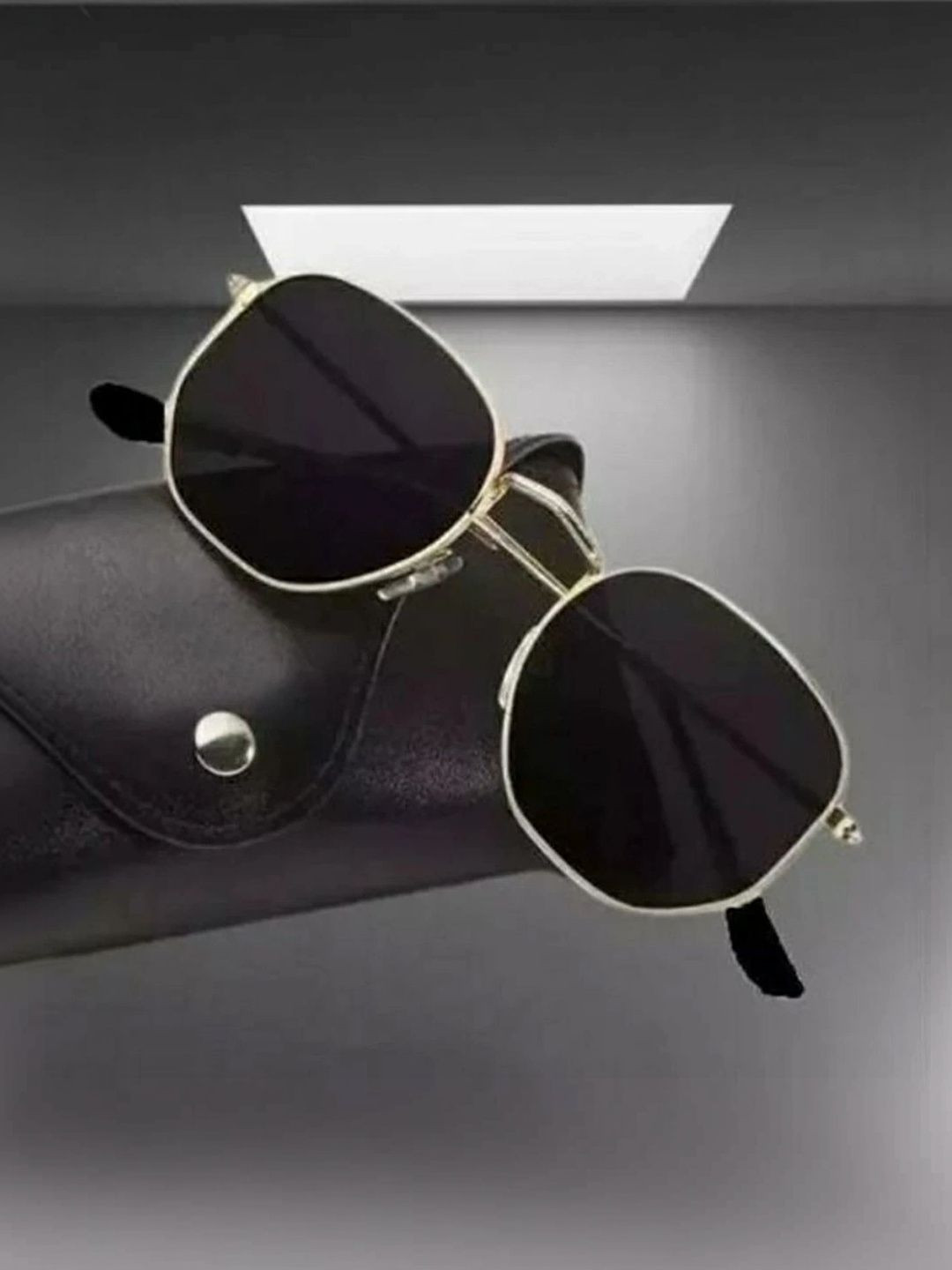 Roadster Men Black Lens & Silver-Toned Other Sunglasses with