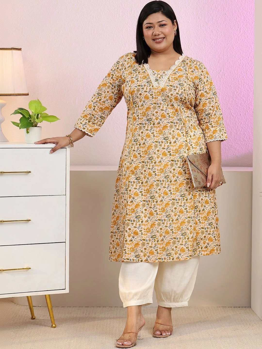 EXTRA LOVE BY LIBAS Women Floral Printed Floral Kurta