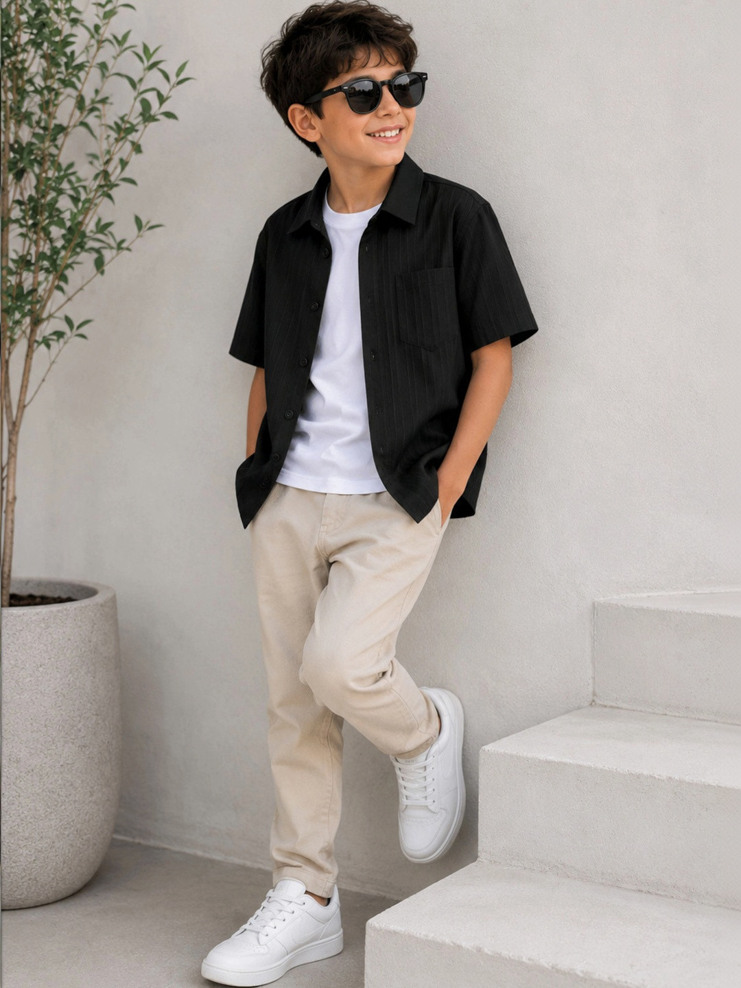 LA3MINE Boys Relaxed Self Design Spread Collar Cotton Casual Shirt