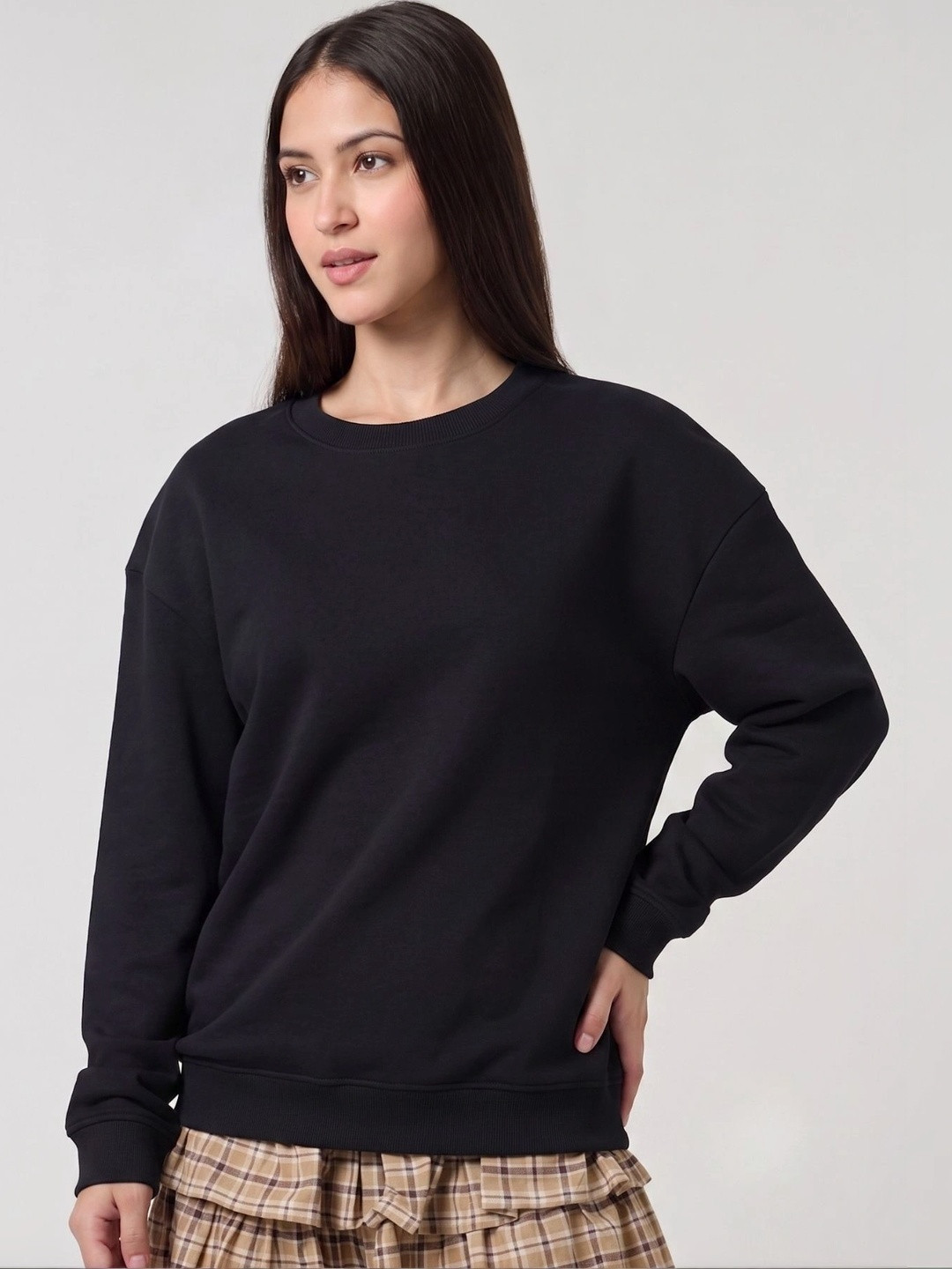 URBANICE Women Black Solid Fleece Long Sleeve Pullover Sweatshirt