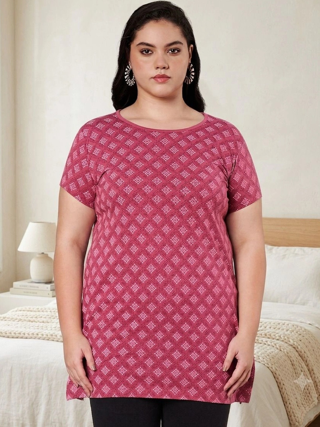 Startouch Geometric Printed Round Neck Cotton T-shirt