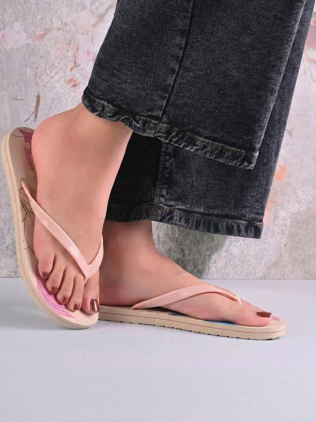 Paragon Women Printed Rubber Core