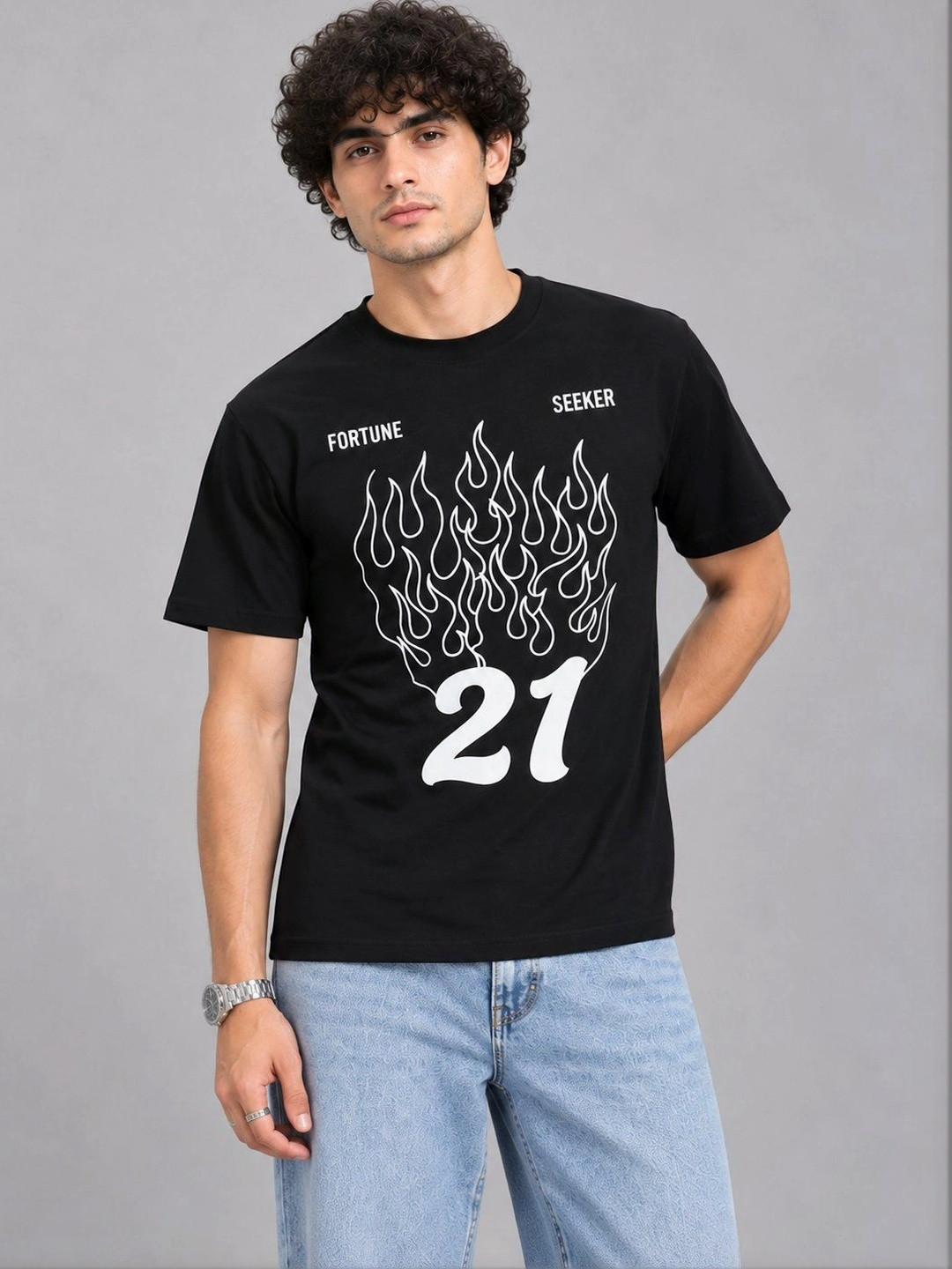 Roadster Men Black Graphic Printed Round Neck T-Shirt