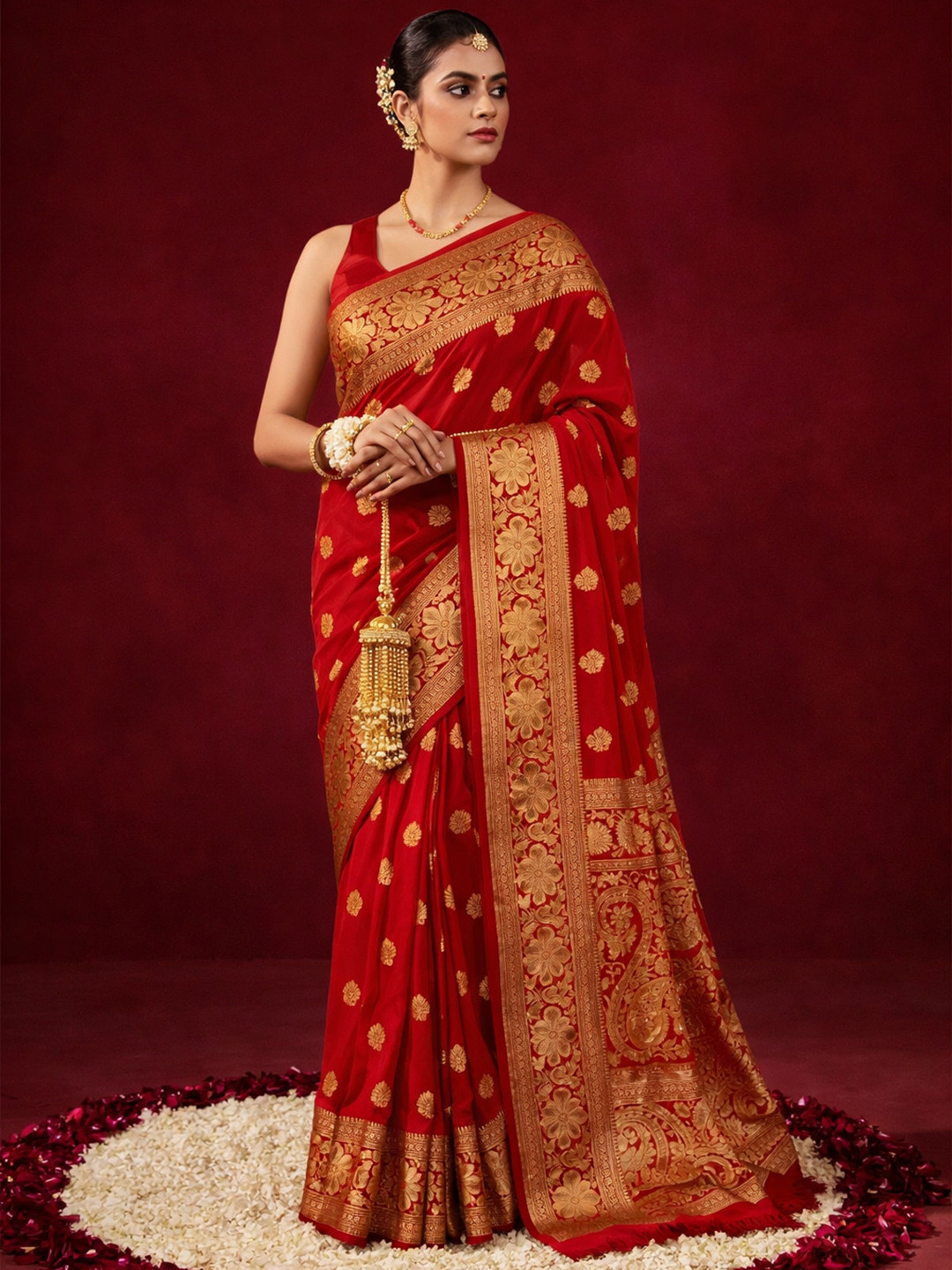 SAIYAMORI Woven Design Zari Silk Blend Kanjeevaram Saree