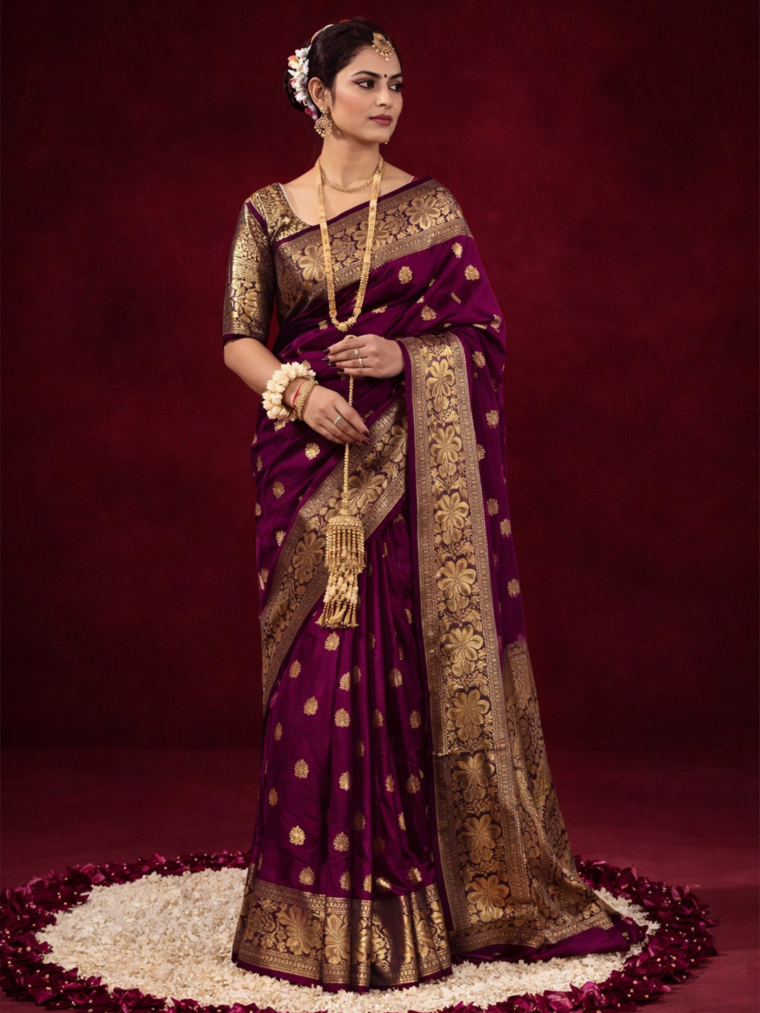 SAIYAMORI Woven Design Zari Silk Blend Kanjeevaram Saree