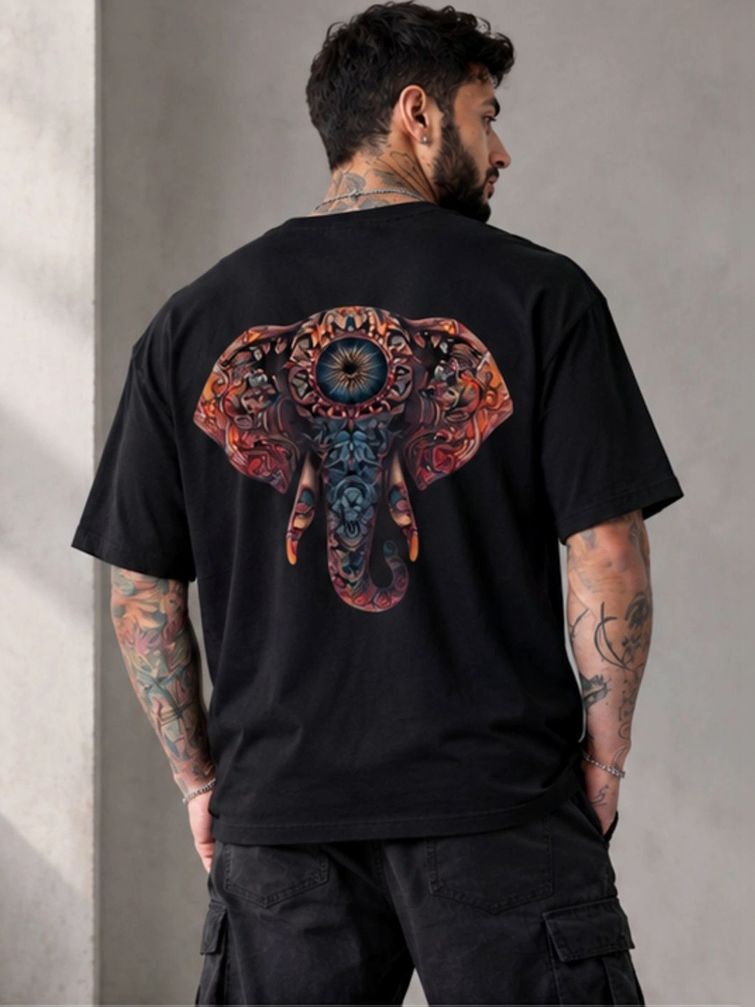 Derada Men Graphic Printed Boxy T-shirt