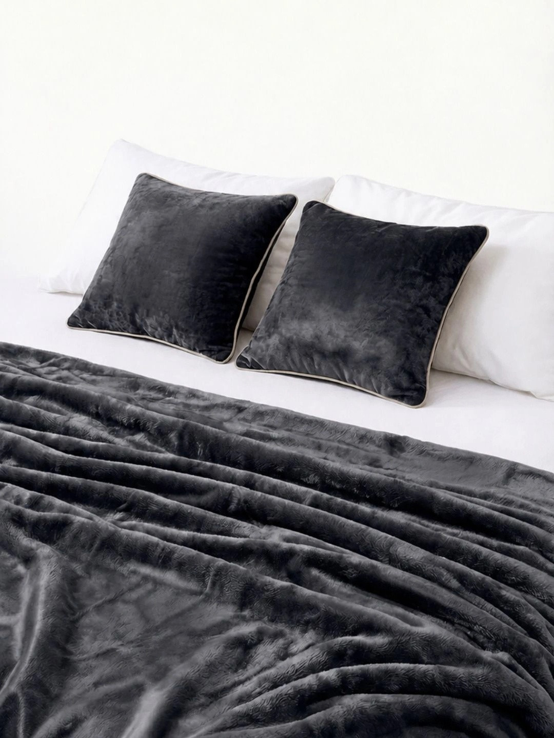 Zarf Charcoal Microfiber AC Room 300 GSM Double Bed Blanket With Two Cushion Covers