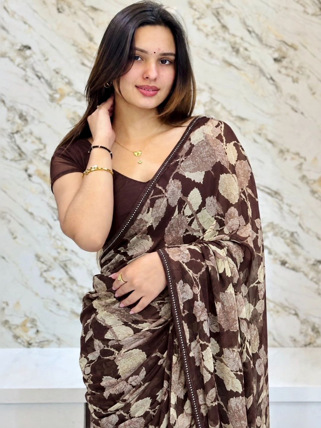 TELIRAJ FASHIONS Floral Sequinned Pure Georgette Saree