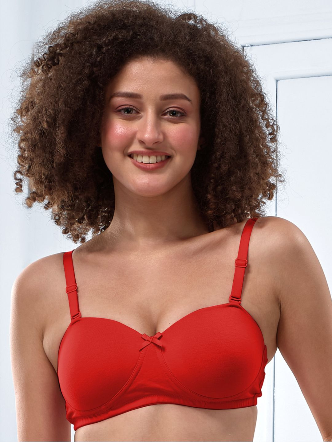 Lyra Combed Cotton Seamless Wrinkle Free Cups Bra with Detachable Strap