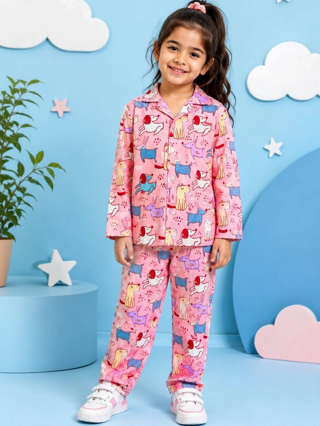 THE WEAVERS SHOP BY RAAVI Girls Printed Night suit
