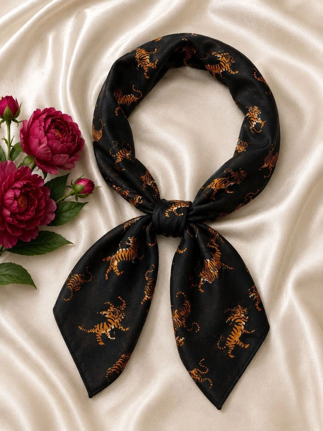 Ravaiyaa Women Black & Yellow Tiger Printed Pure Cotton Bandana