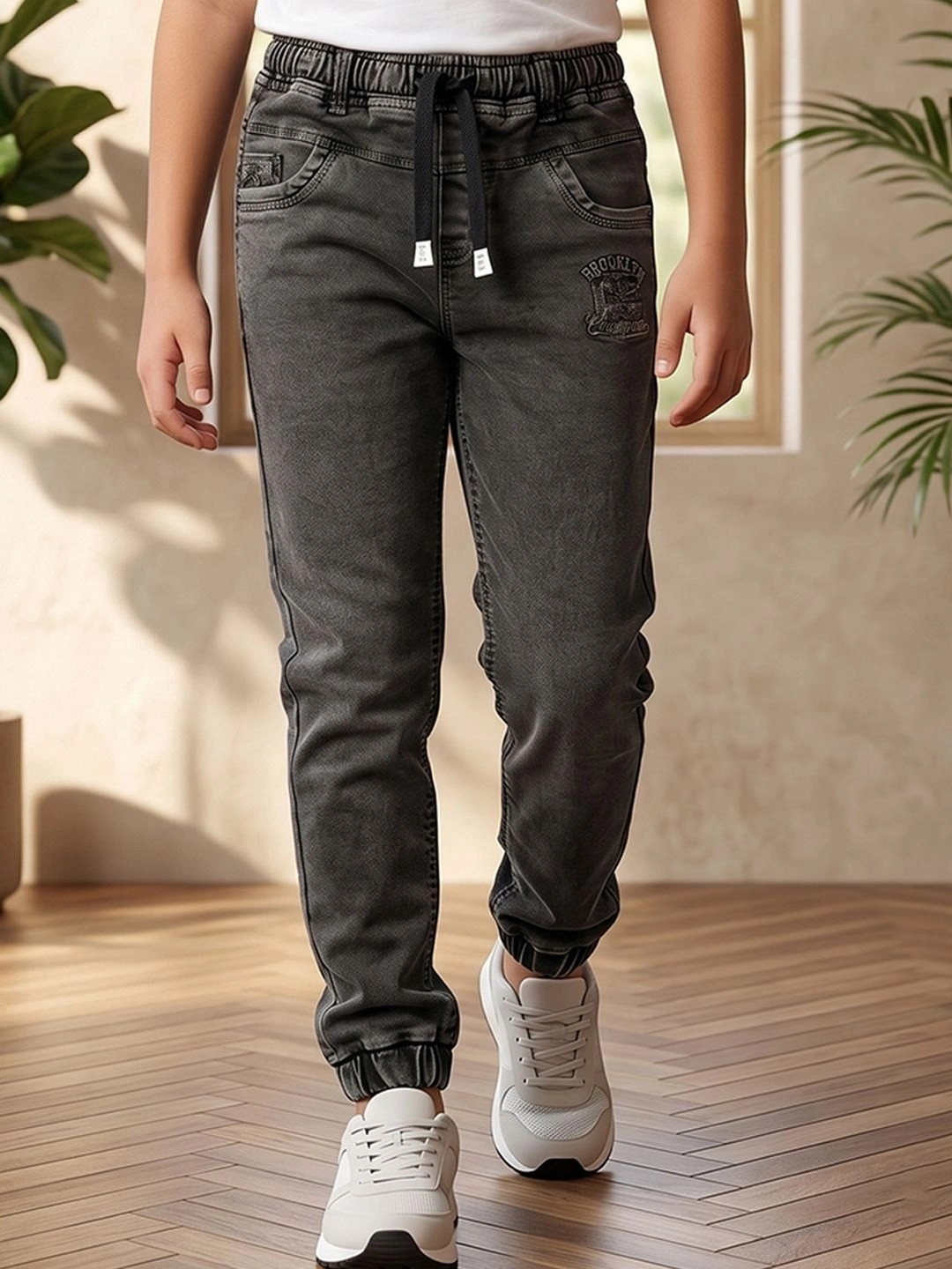 Killer Boys Jogger Mid-Rise Cuffed Hem Stretchable Jeans