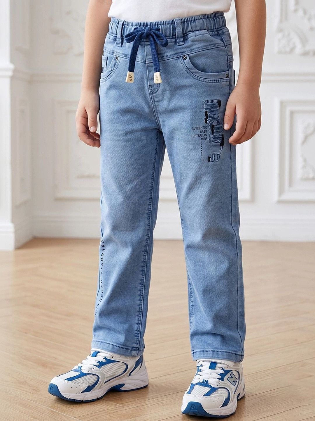 Killer Boys Straight Fit Mid-Rise Low Distress Printed Stretchable Jeans