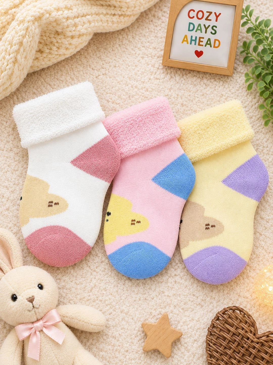 CORTICA Unisex Kids Pack of 3 Cotton Blend Assorted Patterned Ankle Length Socks