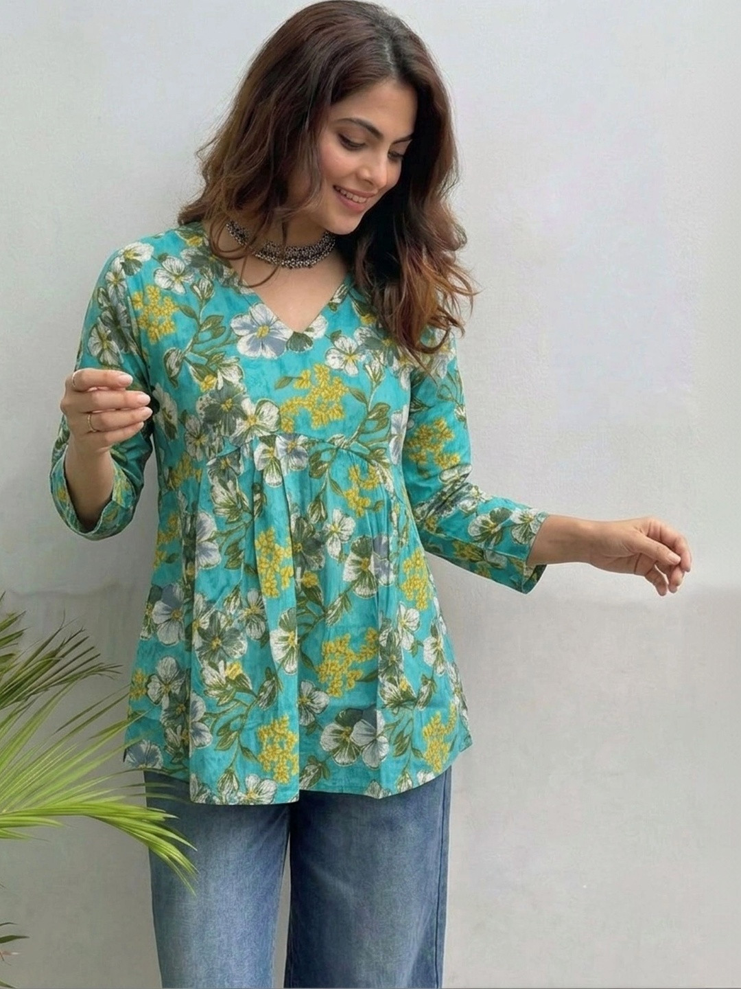 Zyla Women Floral Printed Floral Kurta