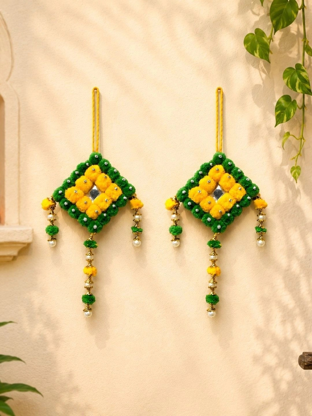 DULI 2-Pcs Yellow & Green Handcrafted Wall Hangings