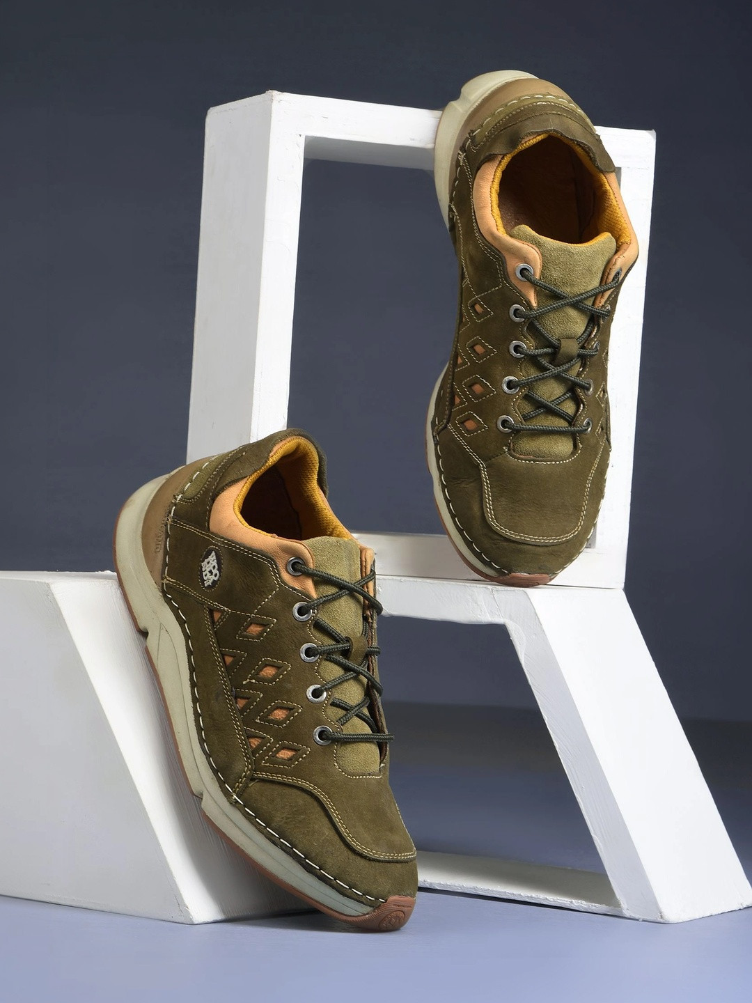 Woodland Men Textured Leather Sneakers