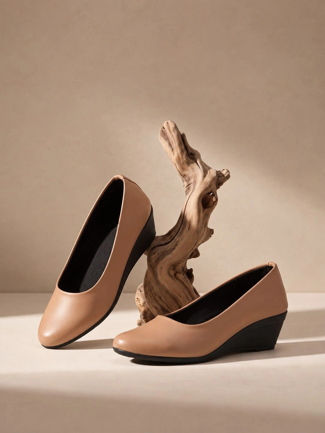 KARADDI Wedge Pumps
