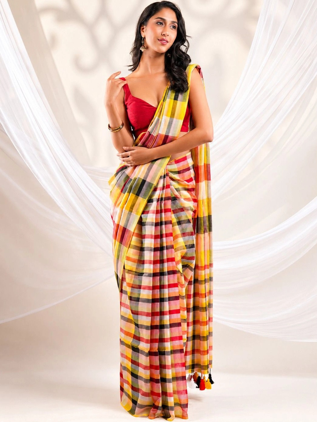ALMAARI FASHION Checked Pure Cotton Khadi Saree