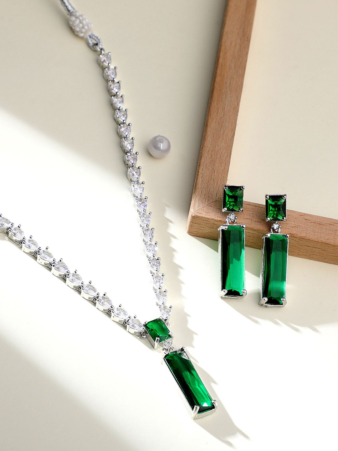 ASMITTA JEWELLERY Silver-Plated Cubic Zirconia-Studded Necklace & Earrings