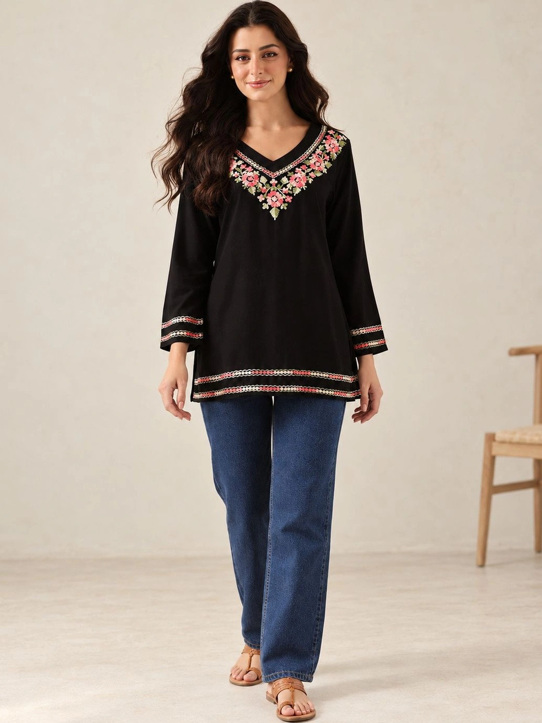 Qazmi Floral Kashmiri Aari Work Viscose Rayon V-Neck Full Sleeves Kurti