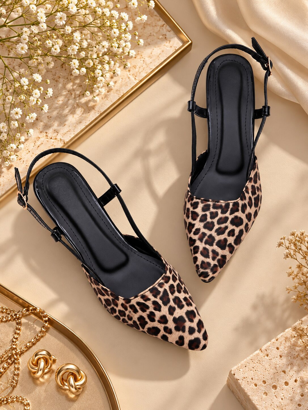 ALLEYSTRAP Printed Comfort Sandals