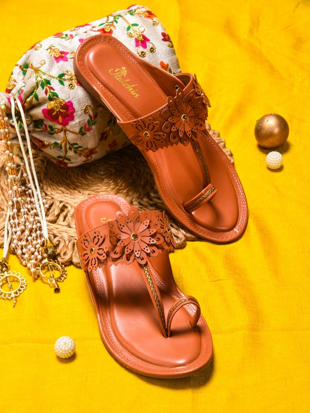 Padchin Women Embellished Ethnic T-Strap Flats