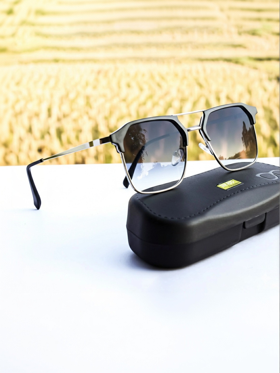 Jiebo Men Grey Lens & Silver-Toned Rectangle Sunglasses with