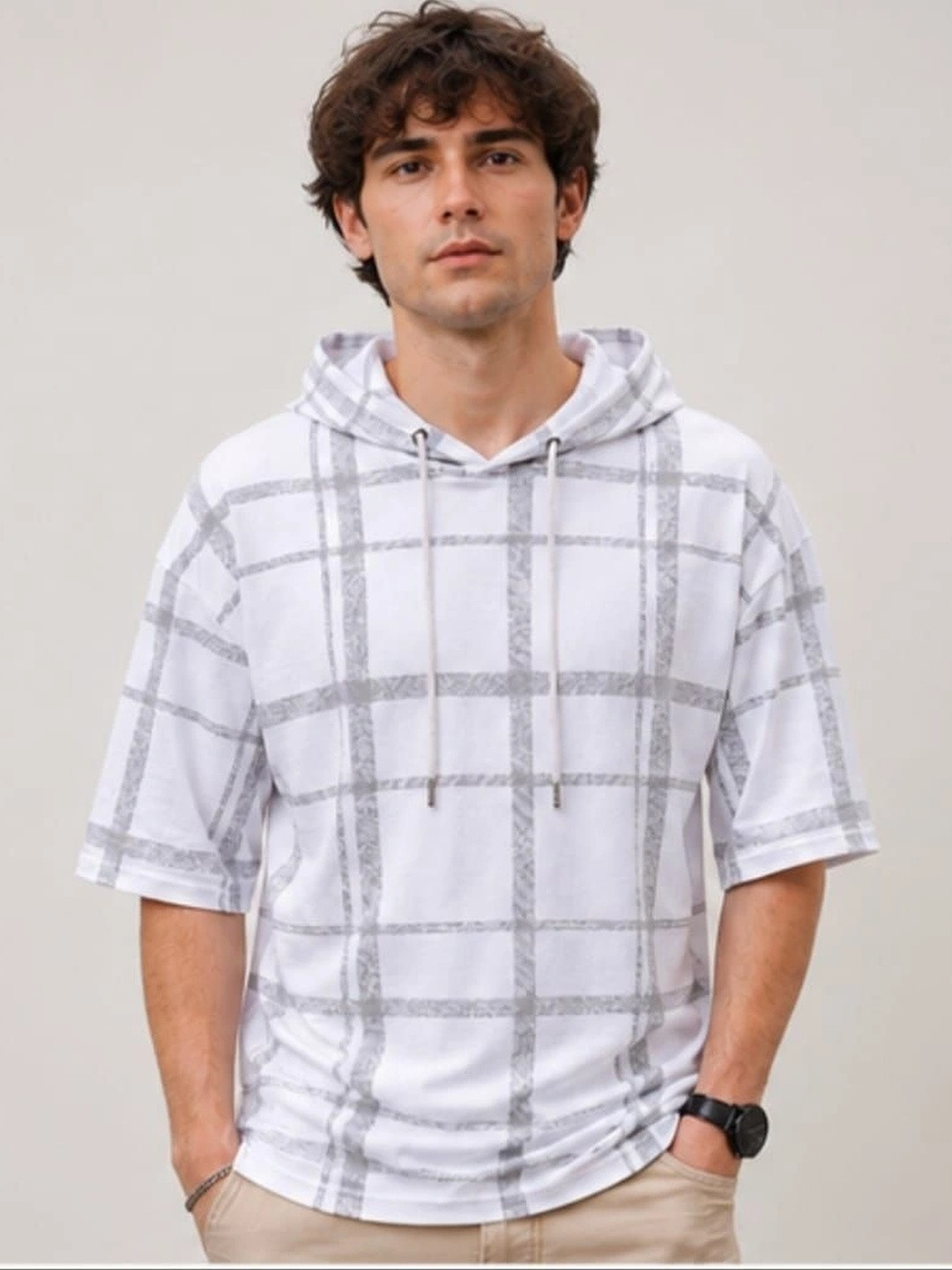 SAHHAYE Men Checked Hooded Regular Fit T-shirt