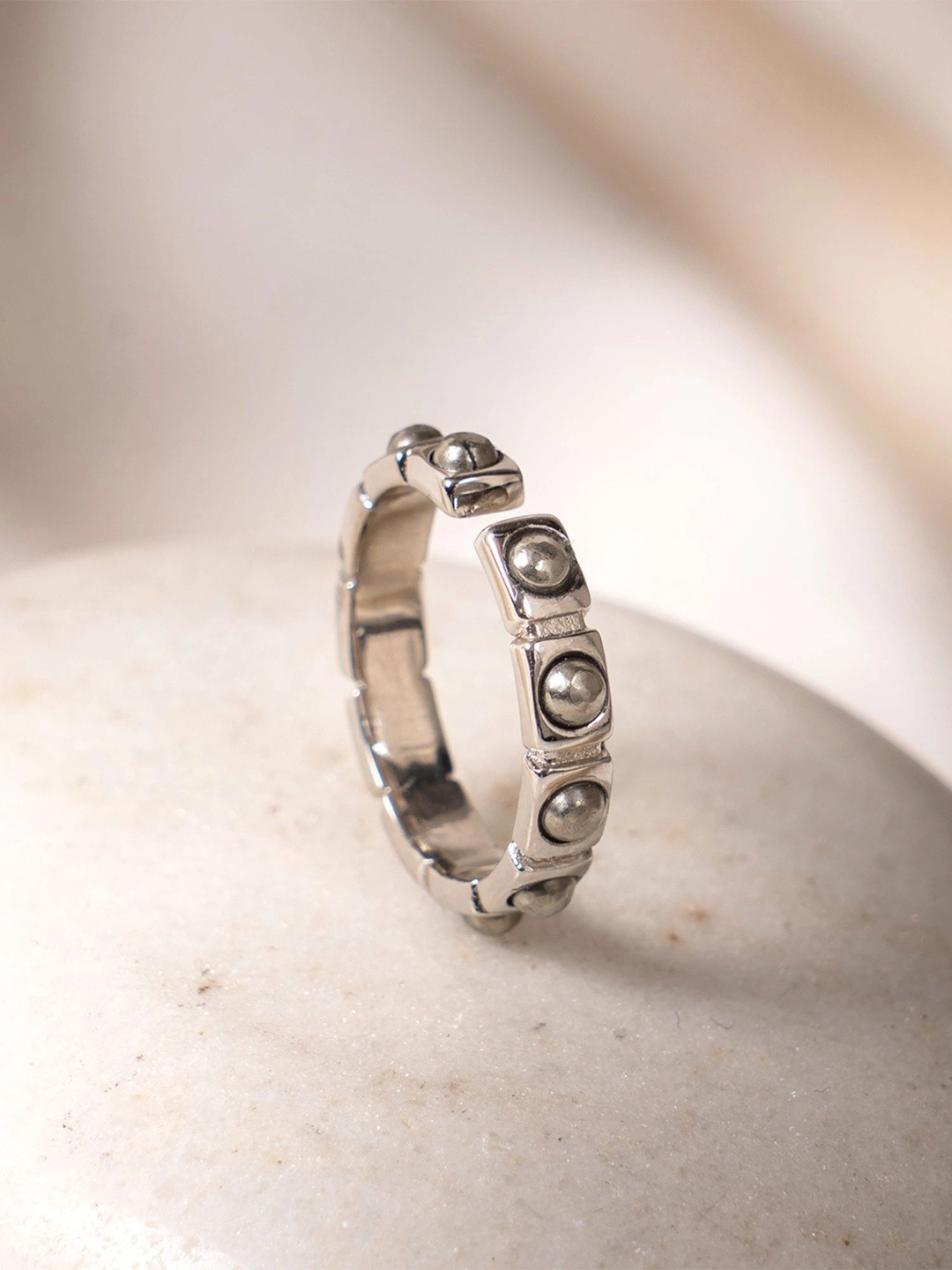 Astrotalk Unisex Quartz Finger Ring