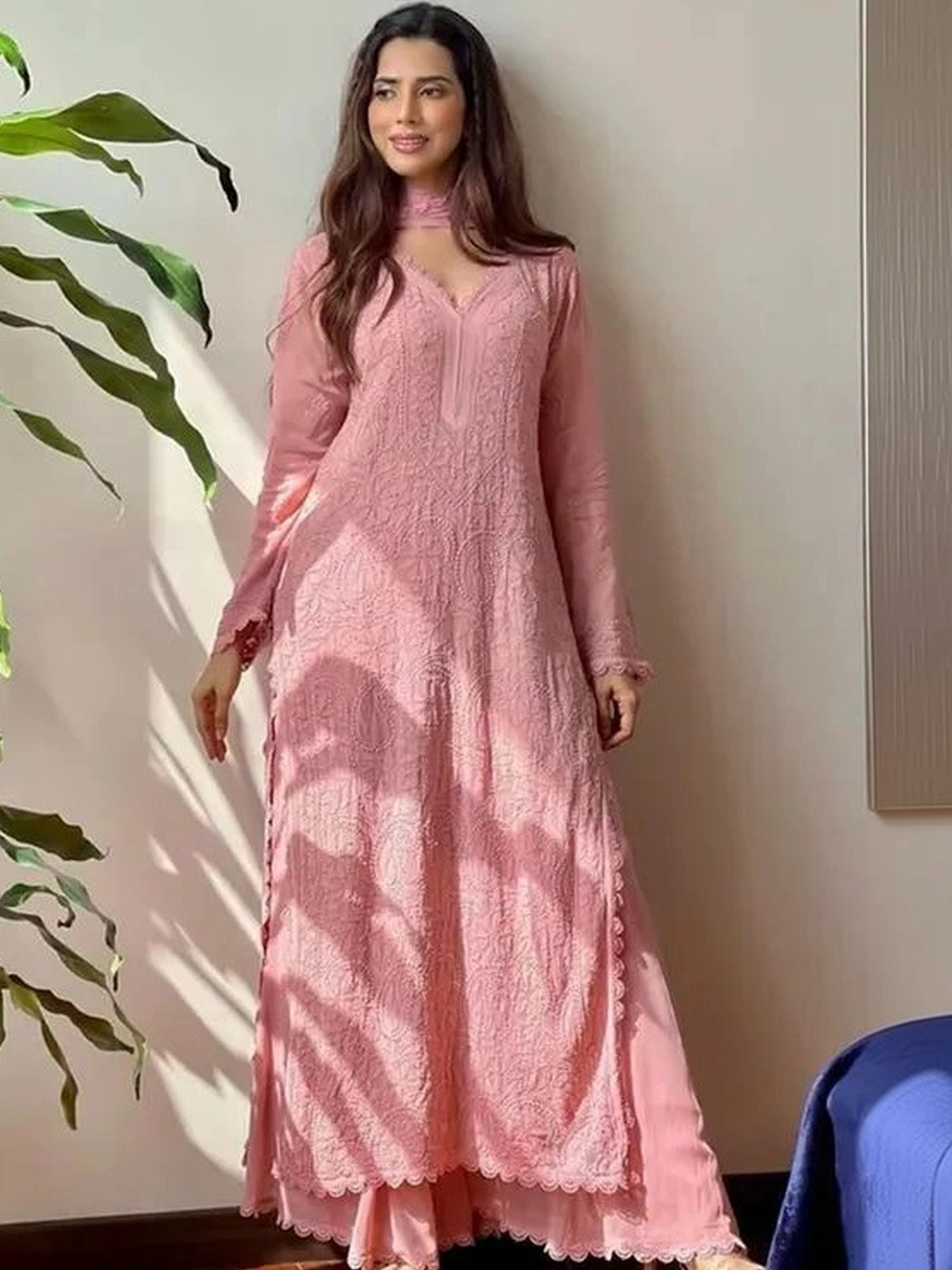 Iraayae Women Ethnic Embroidered Regular Thread Work Kurta with Palazzos & With Dupatta