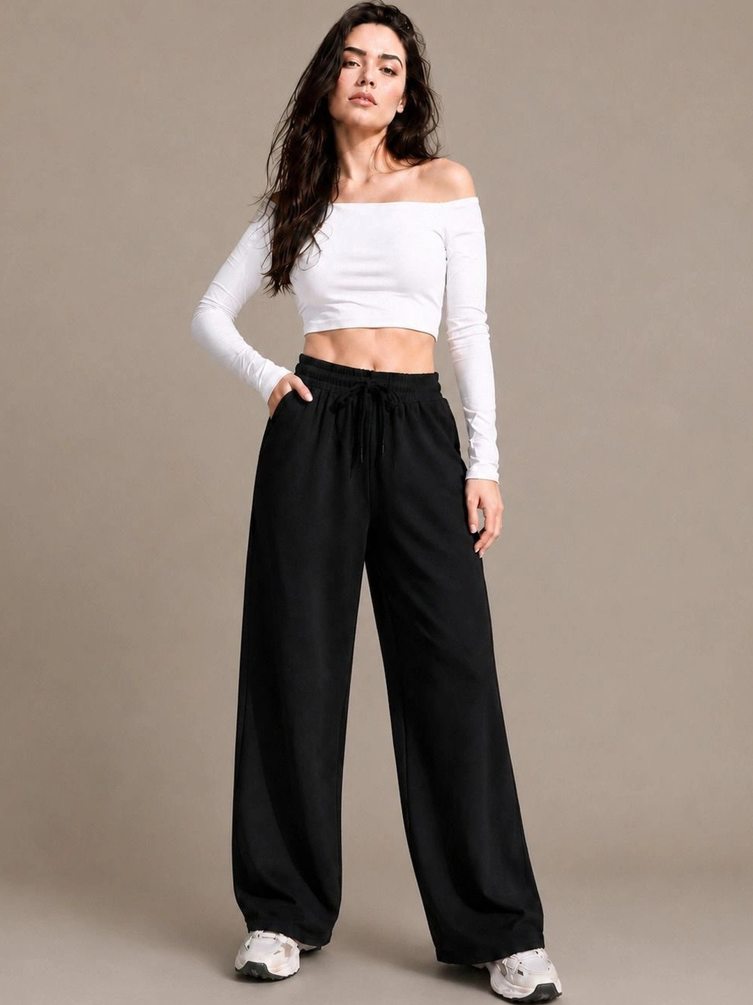 Tulsattva Women Regular Fit Track Pants