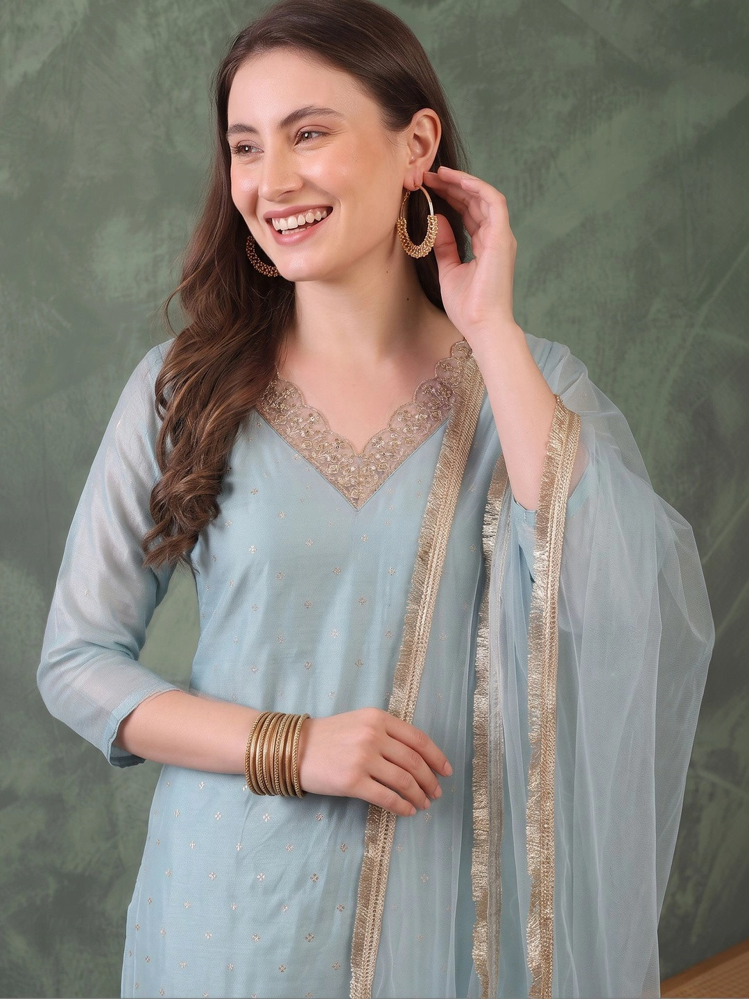 FABIAN FASHION Ethnic Motifs Embroidered Chanderi Silk Zari Kurta With Trouser And Dupatta