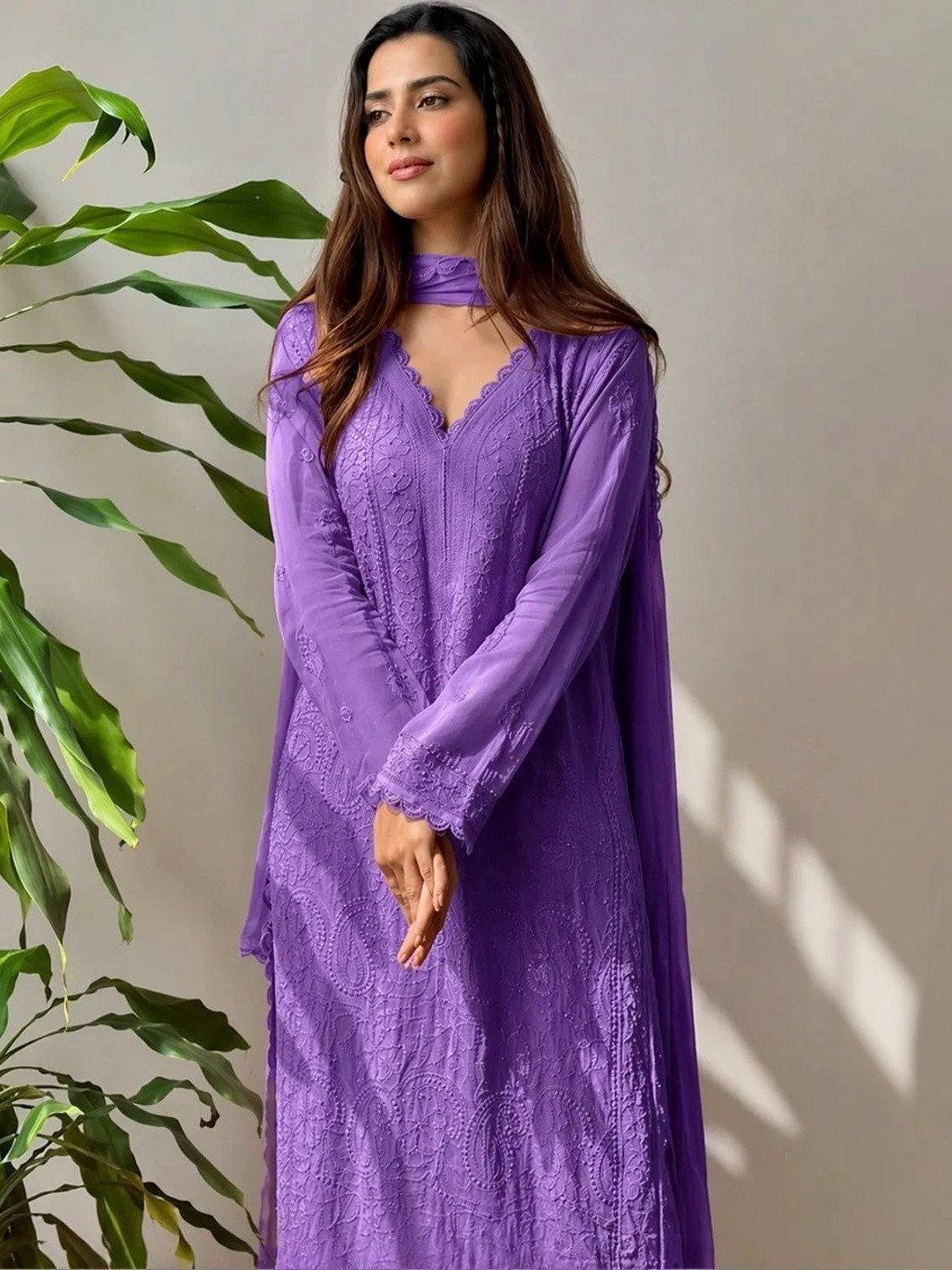 Iraayae Women Ethnic Motifs Embroidered Regular Chikankari Kurta with Trousers & With Dupatta