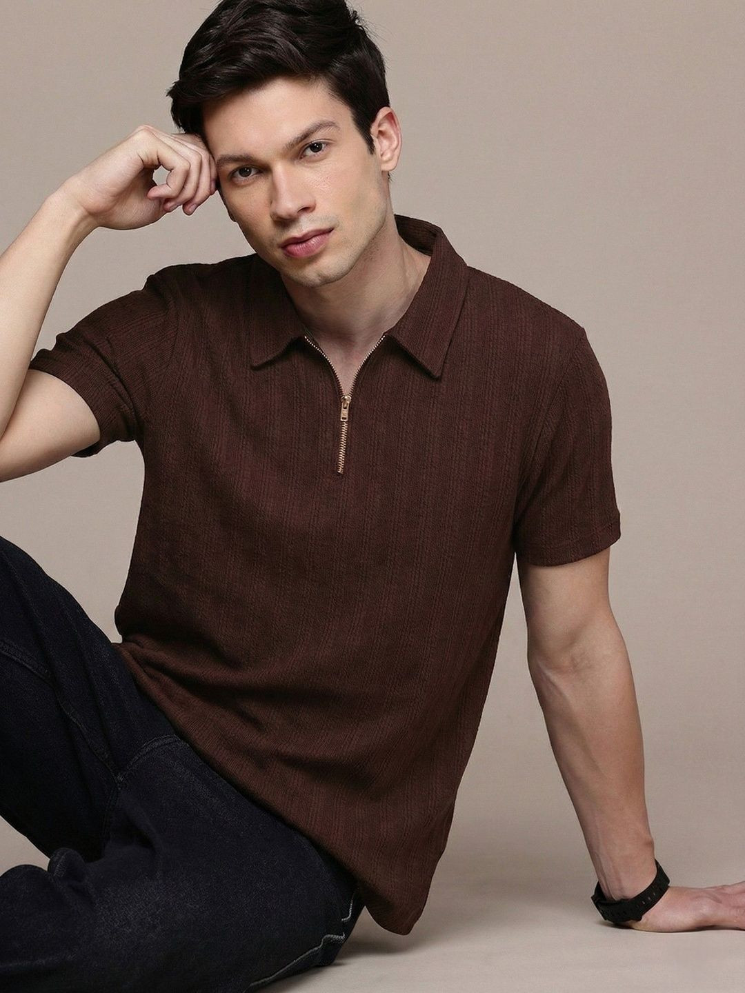 CHROVEL Men Polo Collar Slim Fit T-shirt