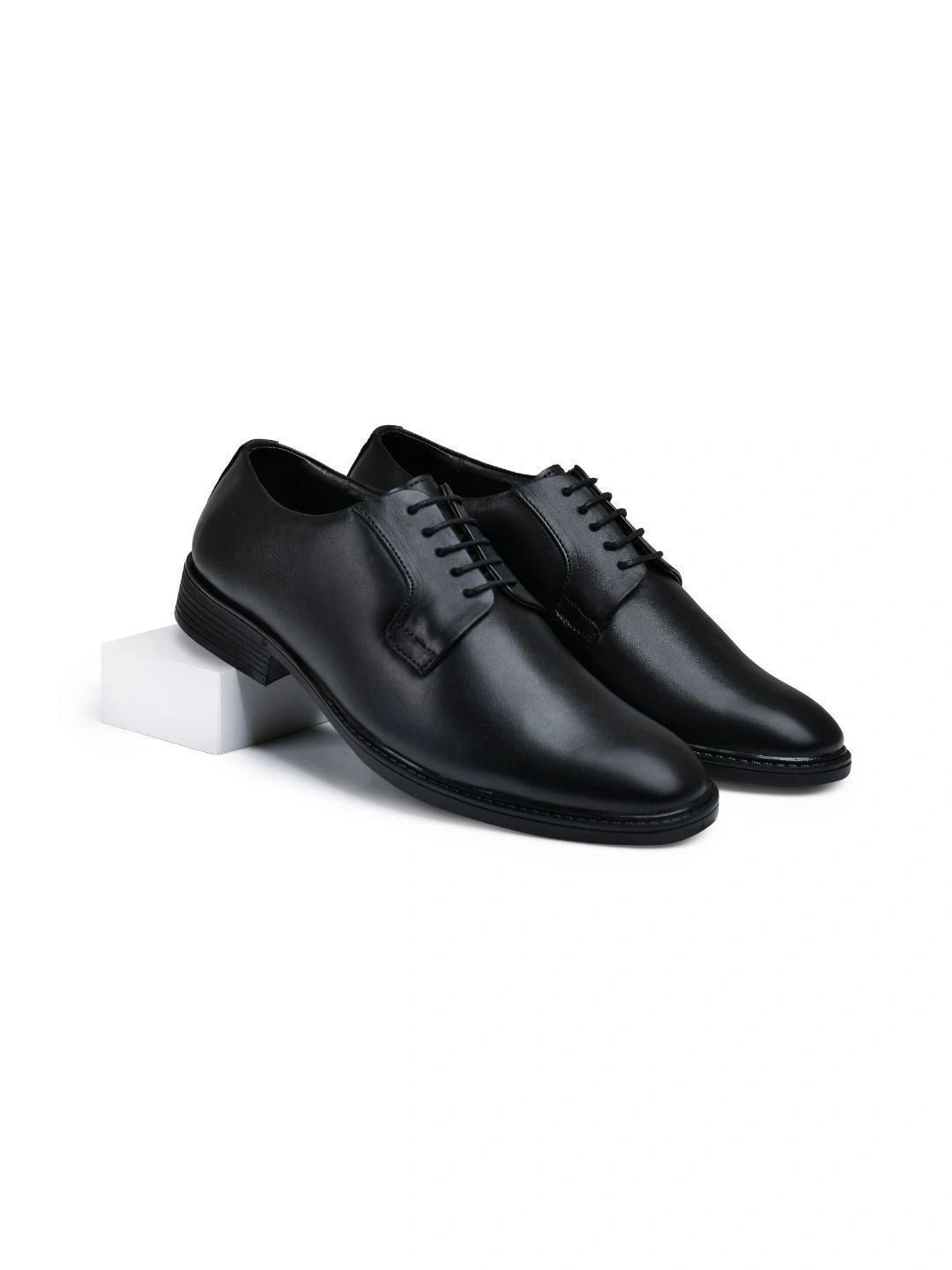 Chardonnay Men Premium Genuine Leather Black Cushioned Derby Formal Shoes