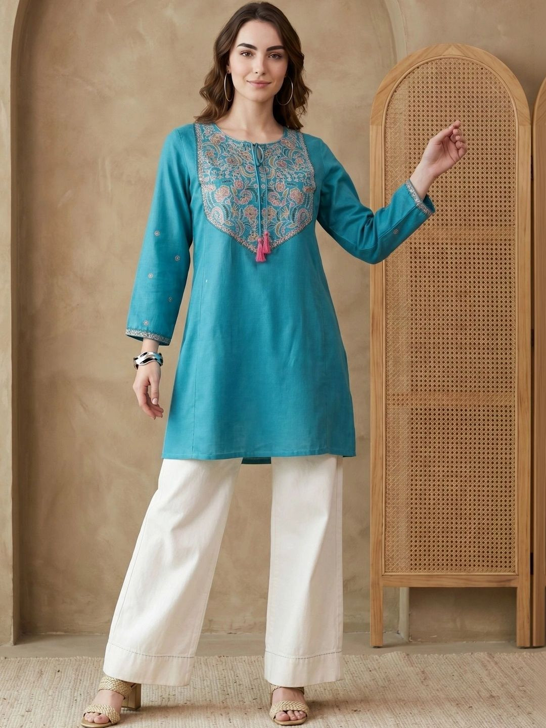 Anouk Ethnic Motifs Embroidered Thread Work Thread Work Kurti