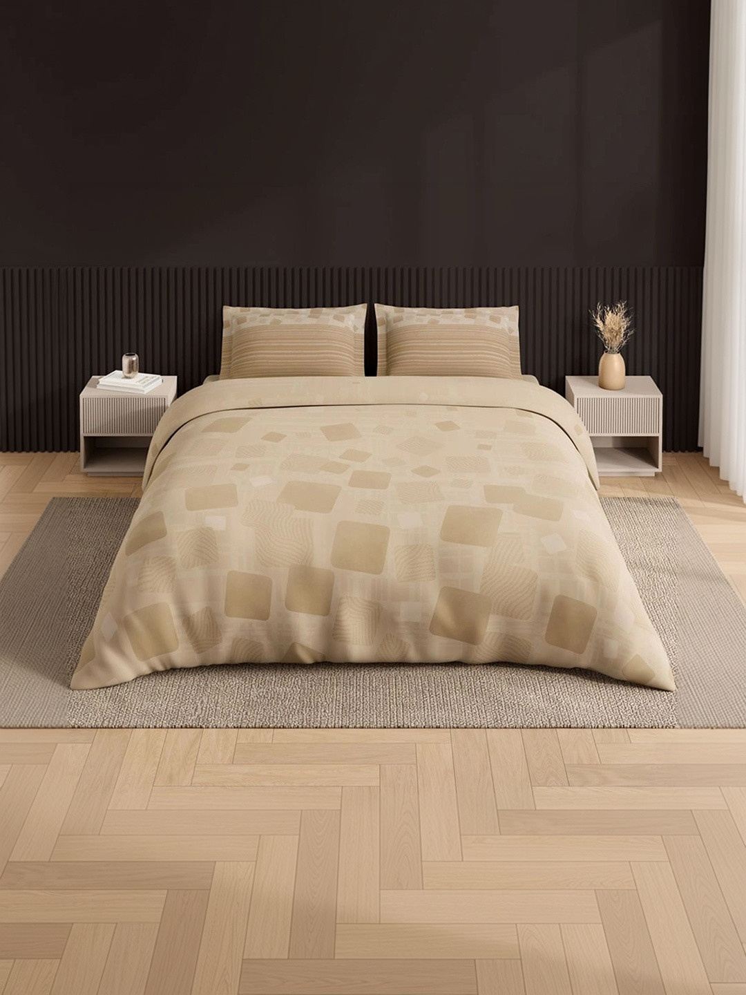 SPACES Beige Geometric Bedsheet with 2 Pillow Covers